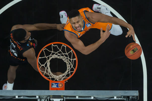 下半场表现 下半场表现